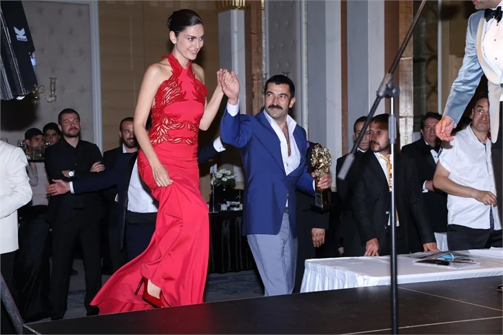 Karadayı ile Medcezir'in yıldızları bir arada!