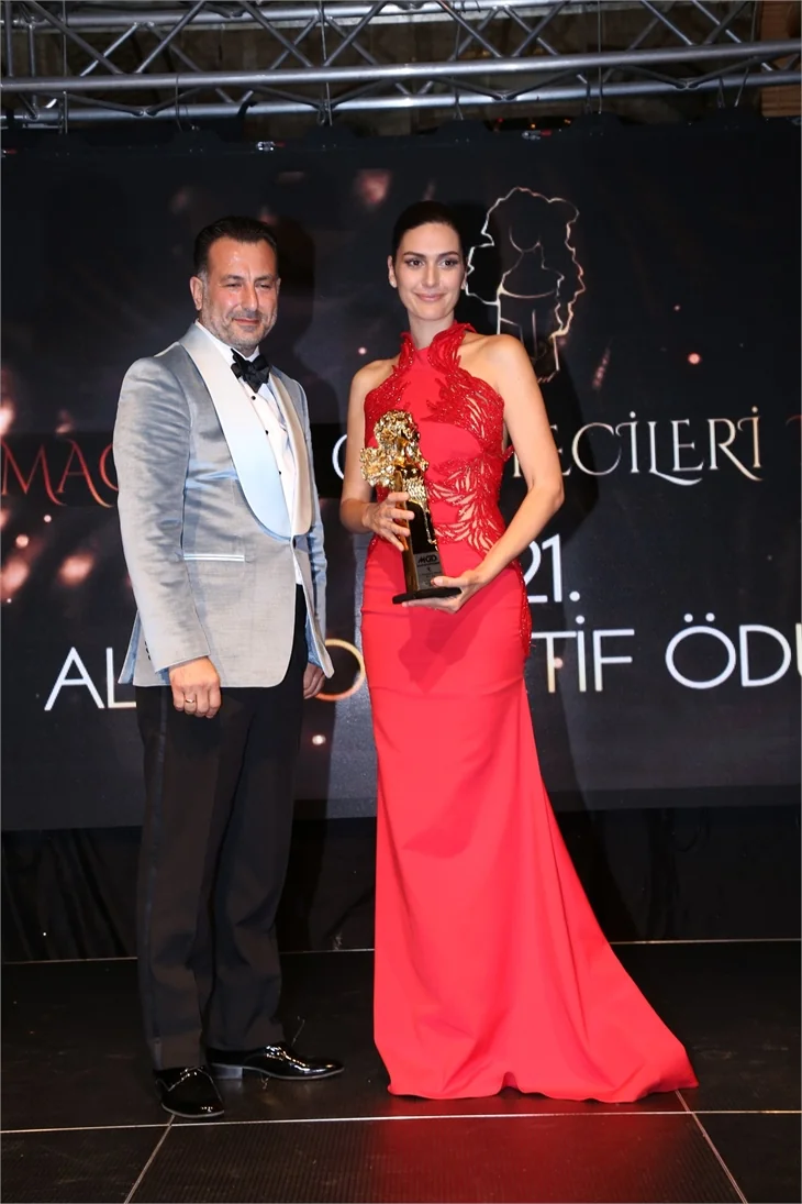 Karadayı ile Medcezir'in yıldızları bir arada!