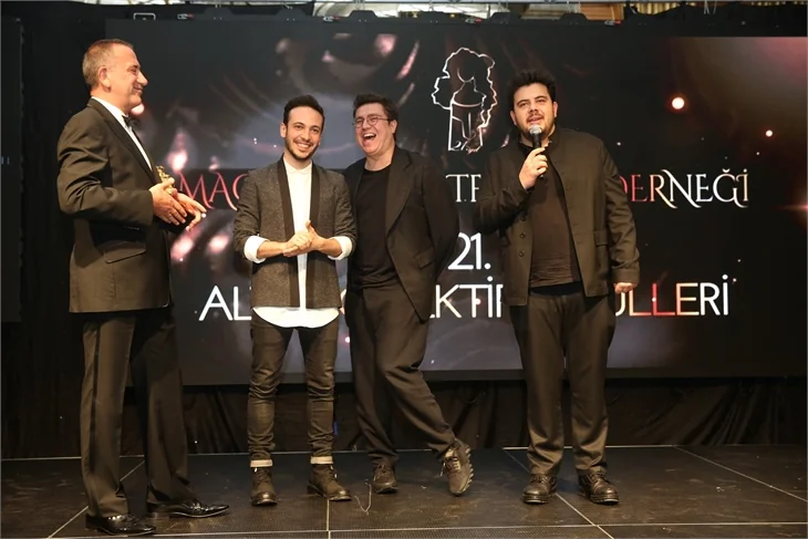 Karadayı ile Medcezir'in yıldızları bir arada!