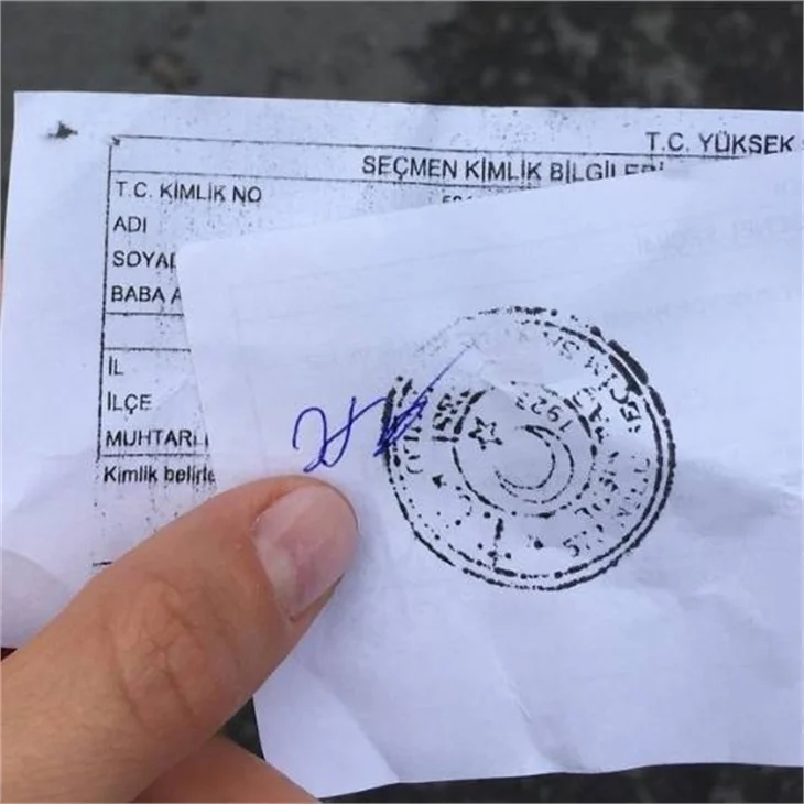 Ünlüler sandık başında!