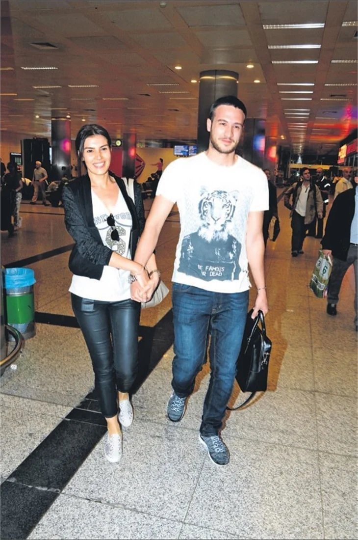 Hatice Şendil, Burak Sağyaşar adına açılan sahte hesaplara ateş püskürdü