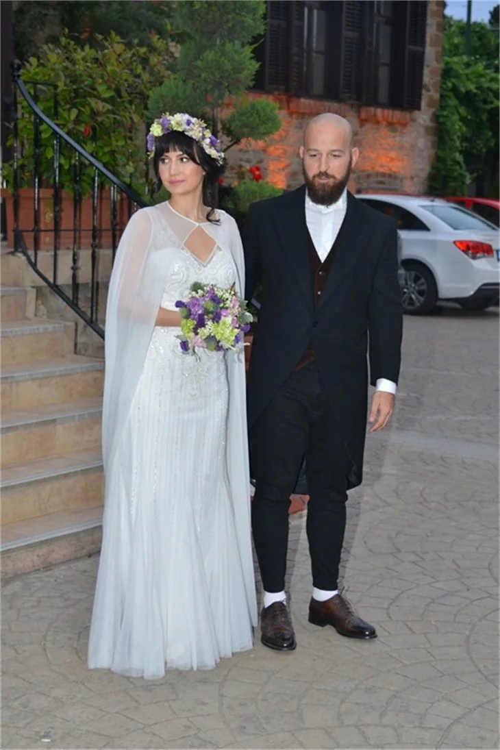 Athena Hakan evlendi!