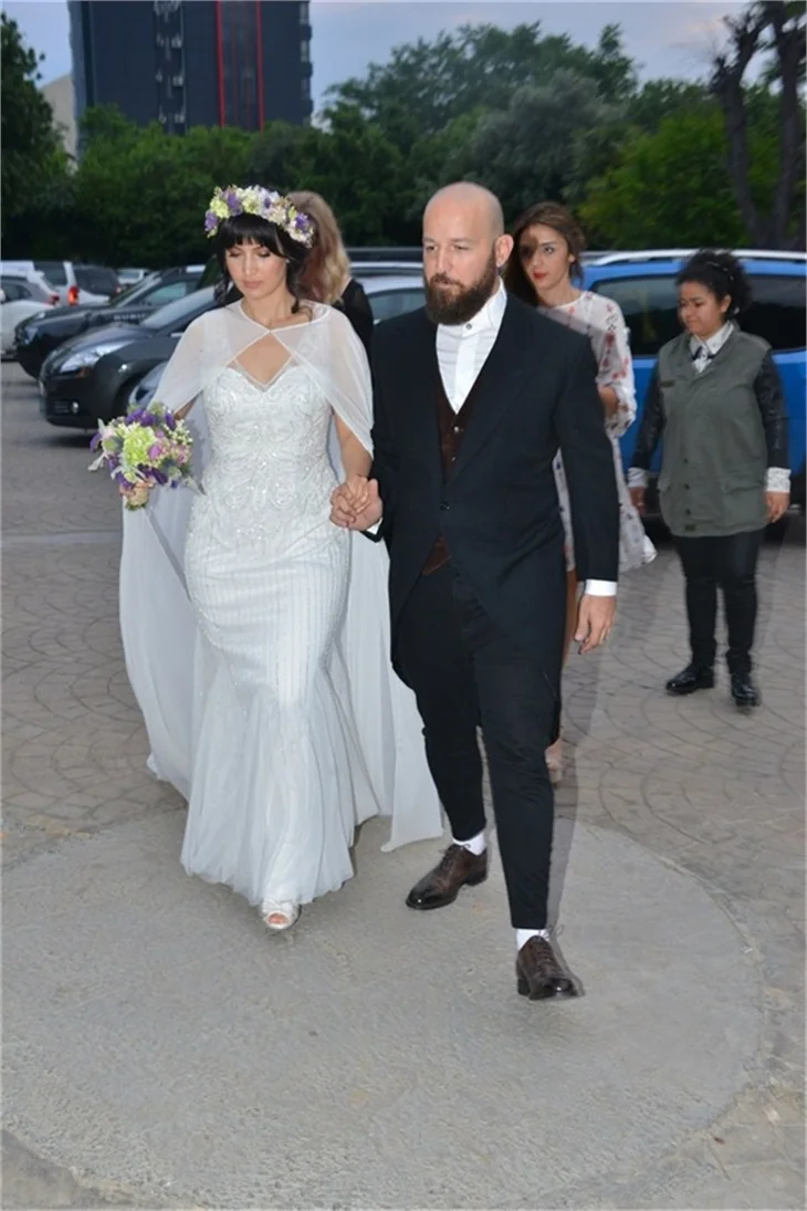 Athena Hakan evlendi!
