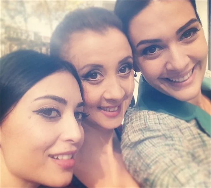 Bergüzar Korel'den Karadayı'ya veda kareleri...