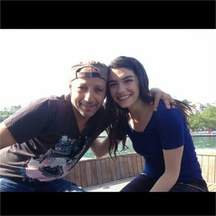 Dar Elbise filminin set arkası fotoğrafları