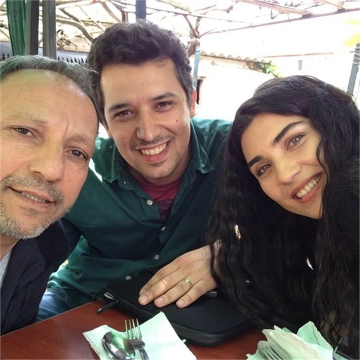 Dar Elbise filminin set arkası fotoğrafları