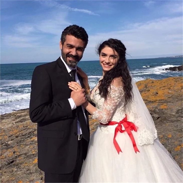 Dar Elbise filminin set arkası fotoğrafları