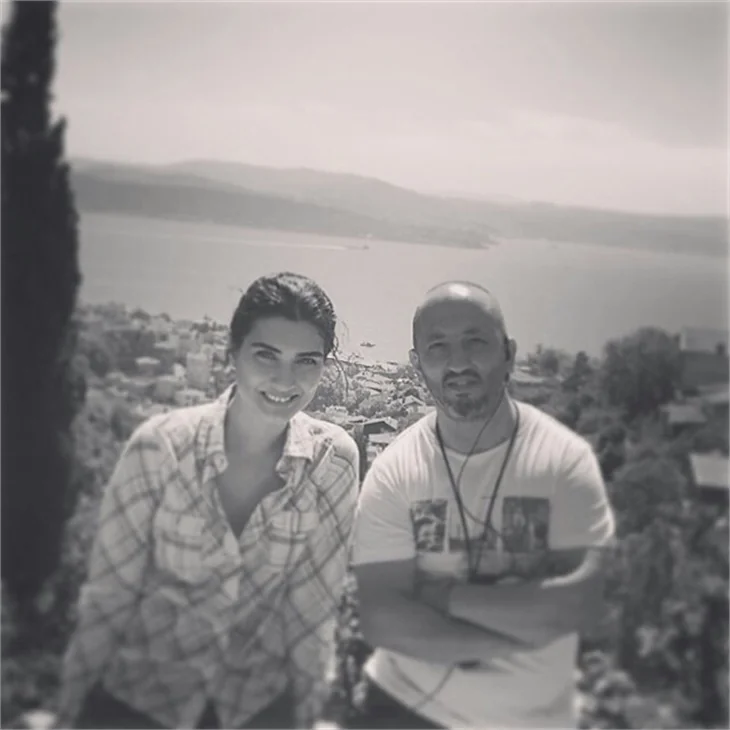 Dar Elbise filminin set arkası fotoğrafları