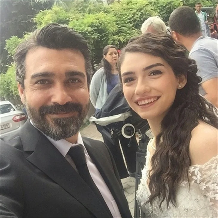 Dar Elbise filminin set arkası fotoğrafları
