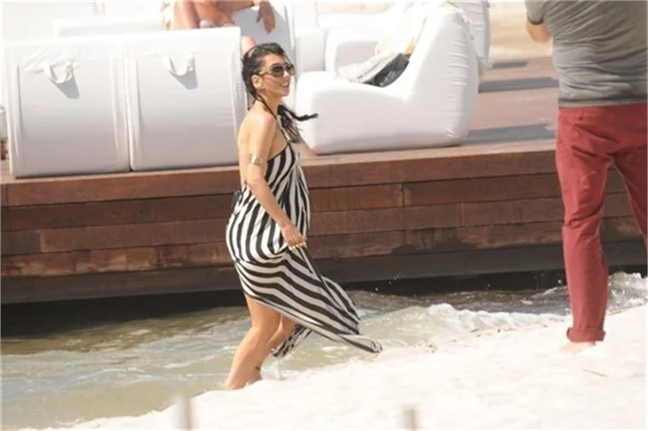 Hande Yener'in rüzgarla imtihanı!