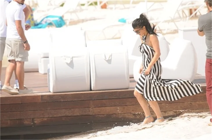 Hande Yener'in rüzgarla imtihanı!