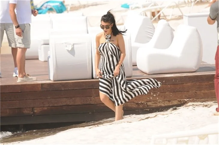 Hande Yener'in rüzgarla imtihanı!