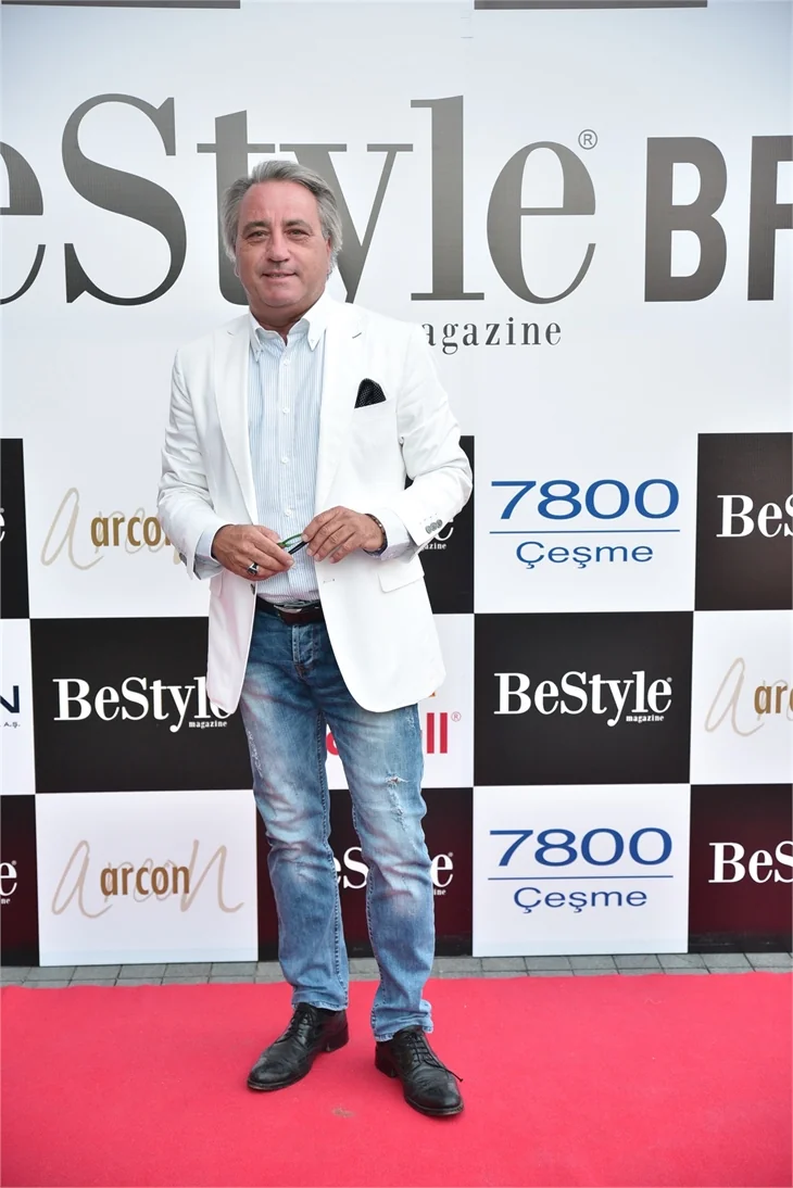 Ünlü isimler bu partiye akın etti!