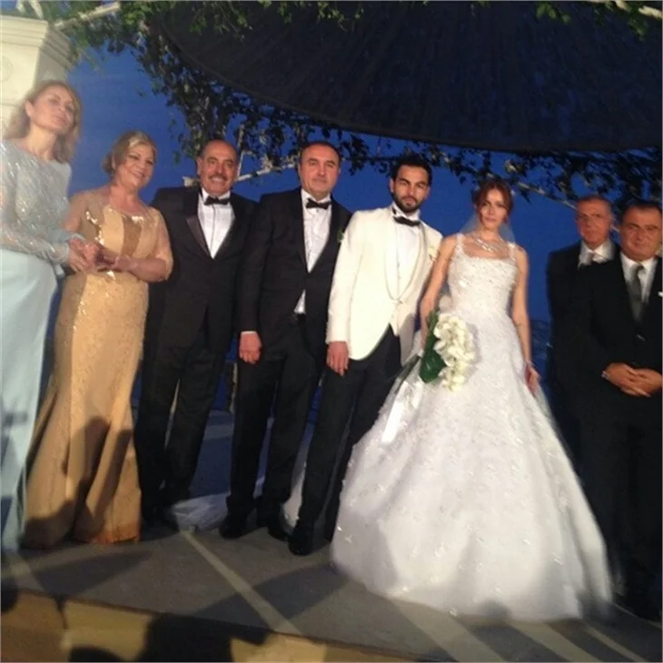 Galatasaray'ın kaptanı Selçuk İnan'ın düğününden ilk fotoğraflar
