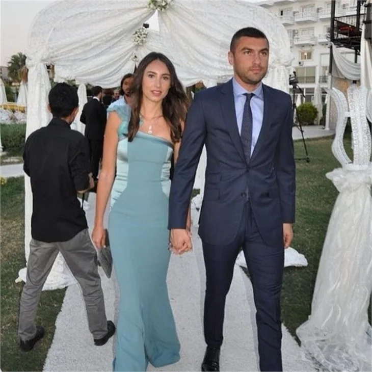 Galatasaray'ın kaptanı Selçuk İnan'ın düğününden ilk fotoğraflar