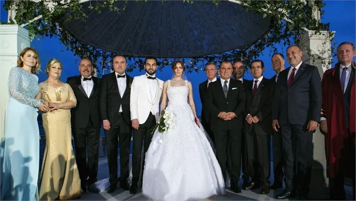 Galatasaray'ın kaptanı Selçuk İnan'ın düğününden ilk fotoğraflar