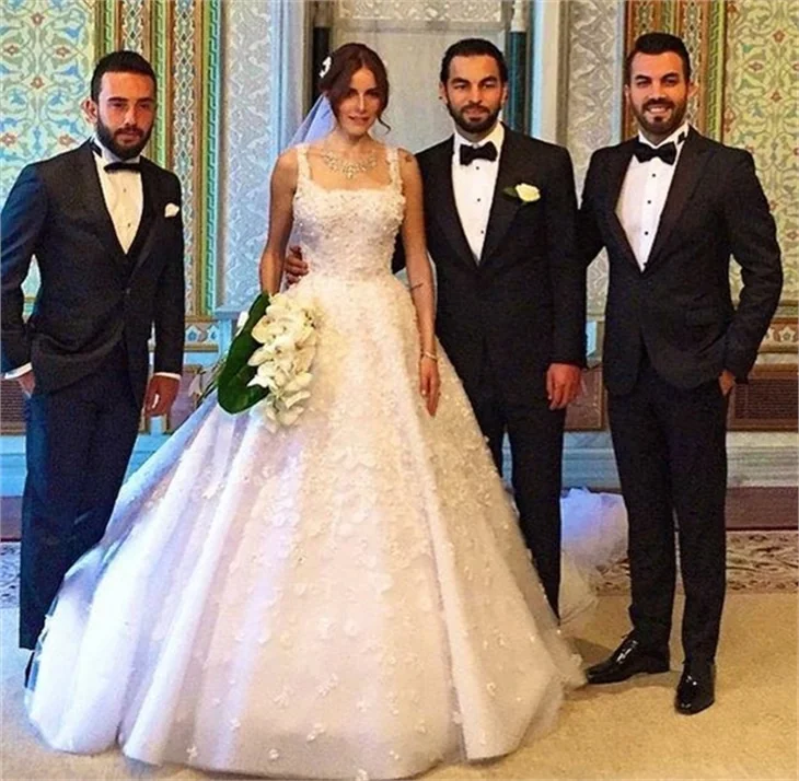Galatasaray'ın kaptanı Selçuk İnan'ın düğününden ilk fotoğraflar