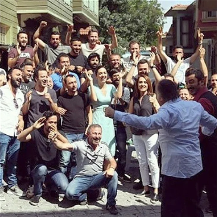 Karadayı oyuncularından veda kareleri