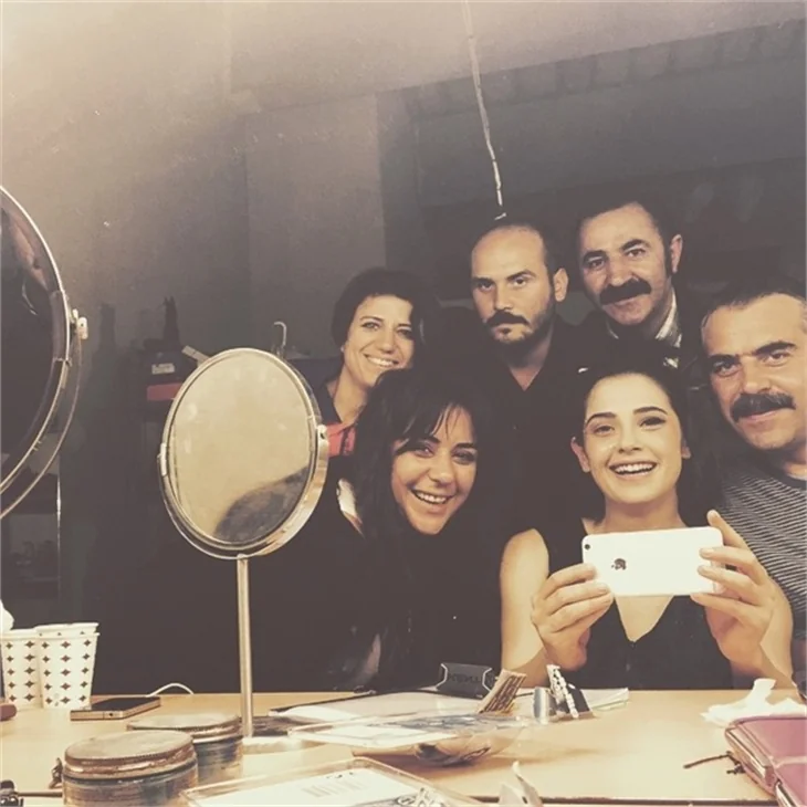 Karadayı oyuncularından veda kareleri