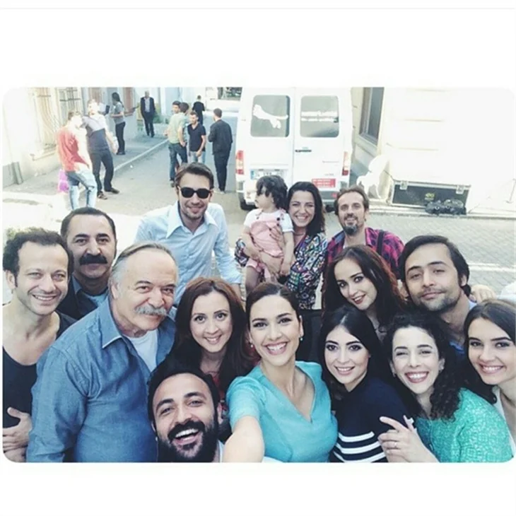 Karadayı oyuncularından veda kareleri