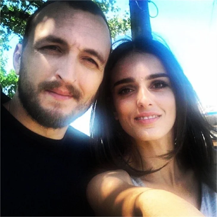 Kara Para Aşk ekibinden final yemeği