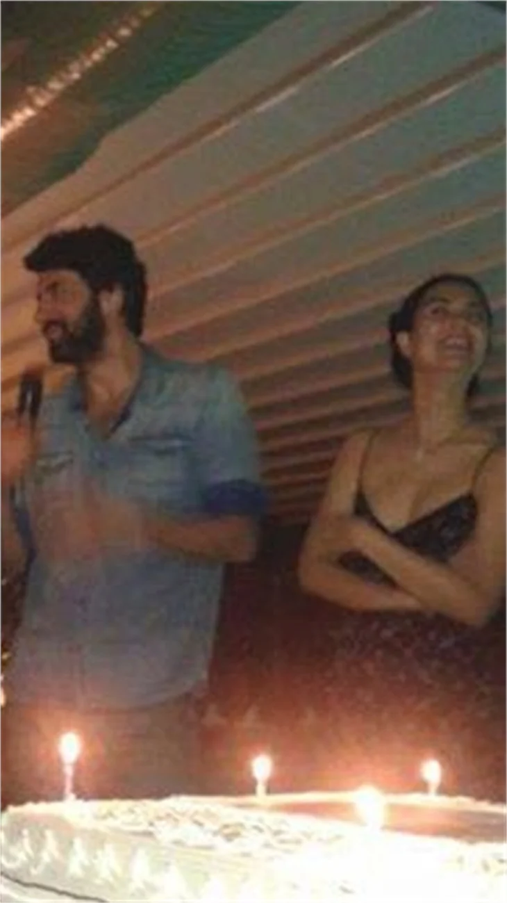 Kara Para Aşk ekibinden final yemeği