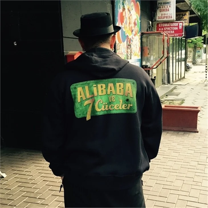 Cem Yılmaz'ın yeni filminin set arkası fotoğrafları