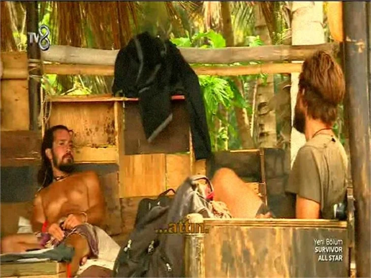 Survivor Allstar'da Hakan ve Doğukan arasında isim yazma tartışması