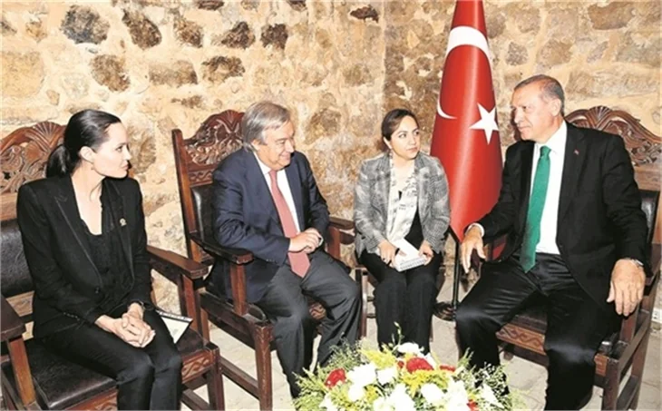 Angeline Jolie Mardin'de!