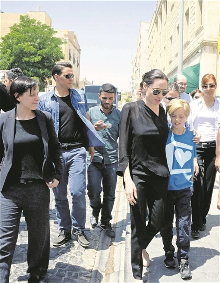 Angeline Jolie Mardin'de!