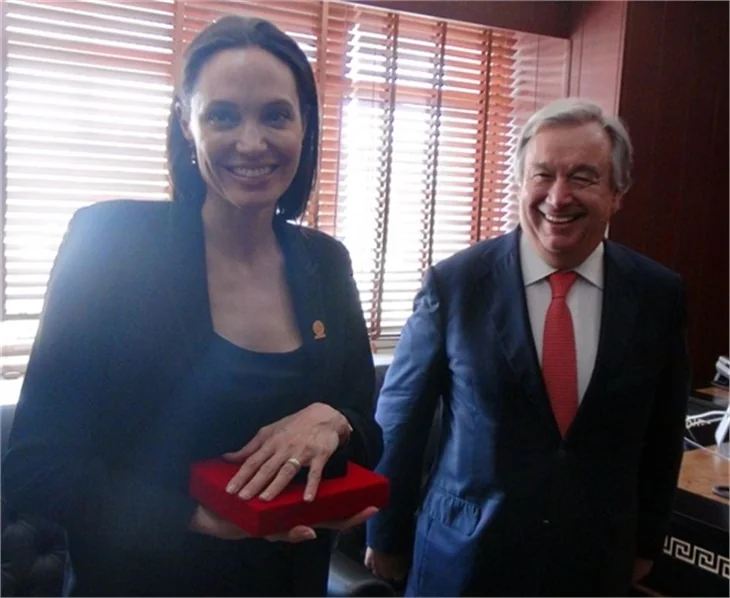 Angeline Jolie Mardin'de!