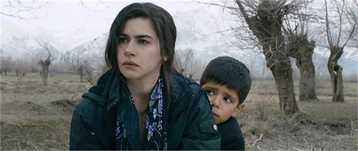 Nesrin Cevadzade hem cesur pozlar hem de cesur sözler