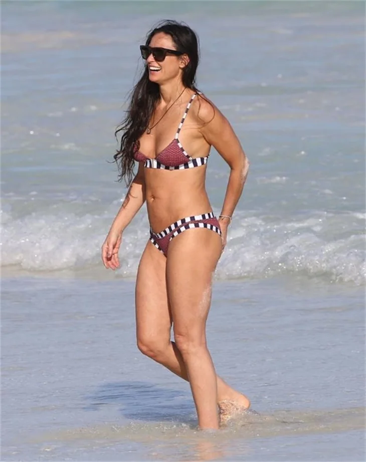 Demi Moore kızlarıyla kardeş gibi!