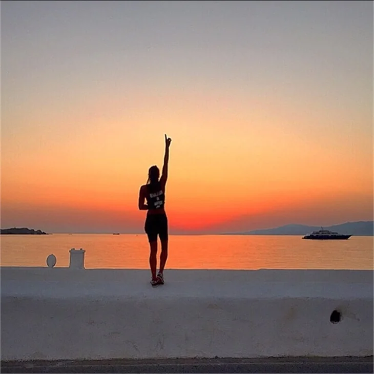 Mykonos ikoncanı Eda Taşpınar