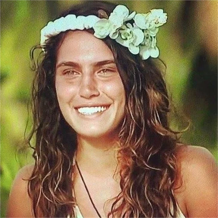 Survivor Serenay Aktaş Cihangir'de