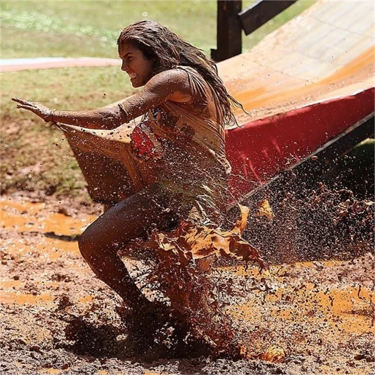 Survivor Serenay Aktaş Cihangir'de