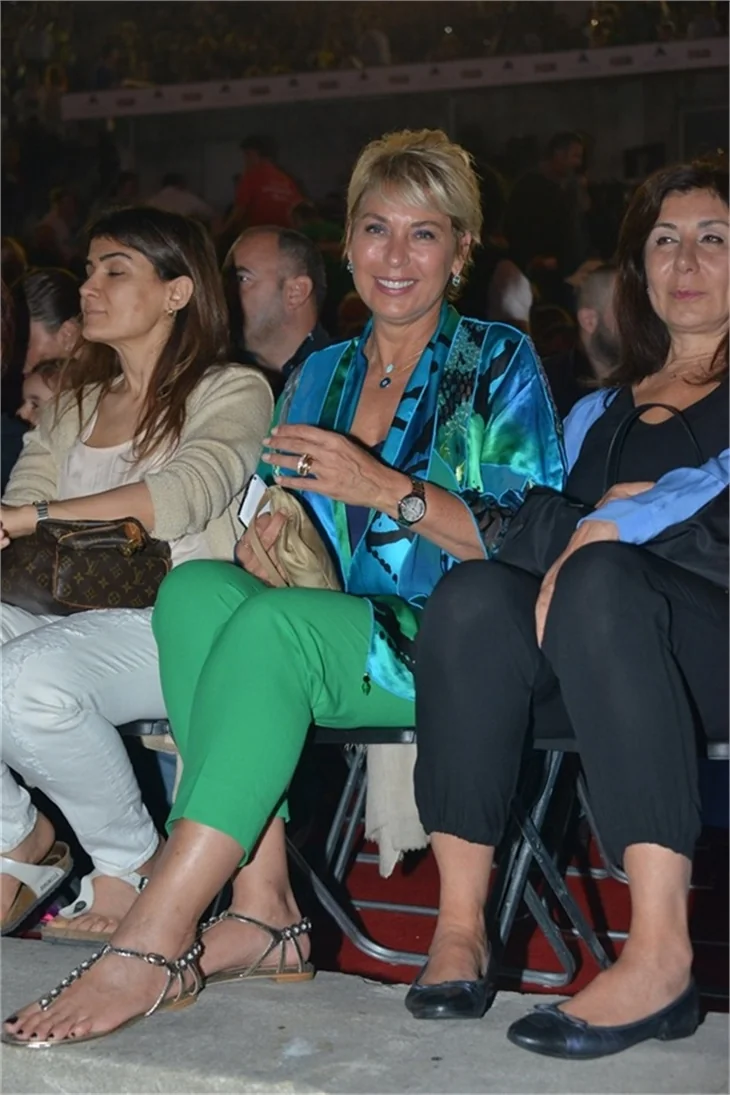 Ajda Pekkan yaktı geçti!