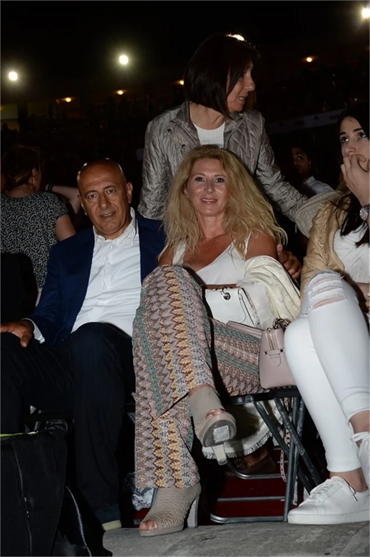 Ajda Pekkan yaktı geçti!