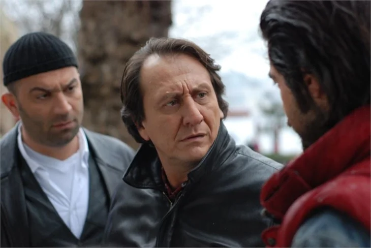 Arka Sokaklar'ın final kararı sosyal medyayı salladı!