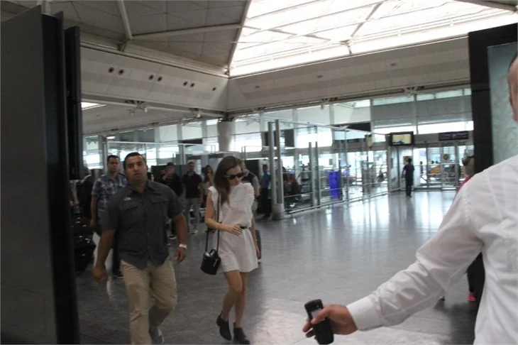 Emma Watson ülkesine geri döndü!