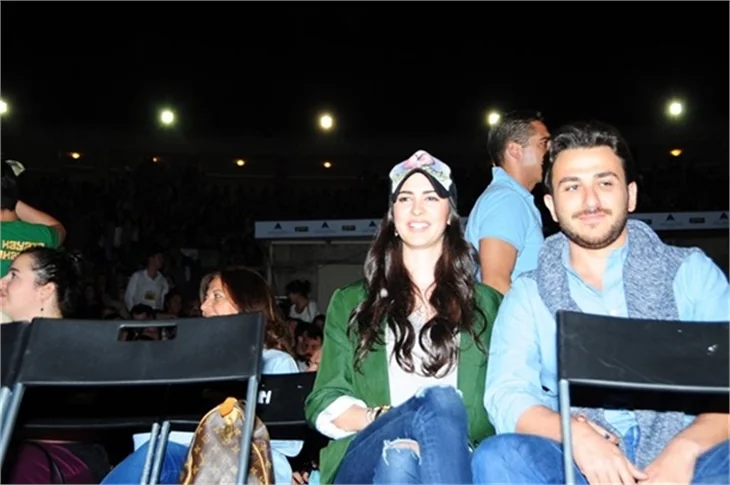 MFÖ konserine ünlü akını!