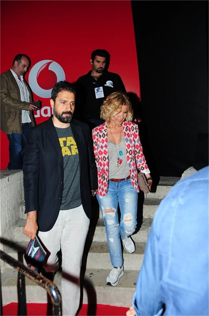 MFÖ konserine ünlü akını!