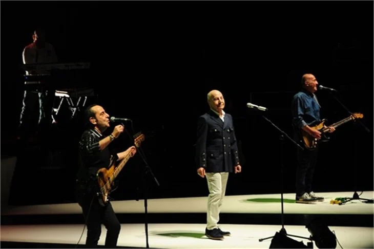 MFÖ konserine ünlü akını!
