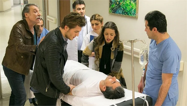 Paramparça oyuncuları dizinin bilinmeyenlerini anlattı