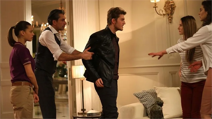 Paramparça oyuncuları dizinin bilinmeyenlerini anlattı