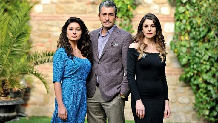 Paramparça oyuncuları dizinin bilinmeyenlerini anlattı