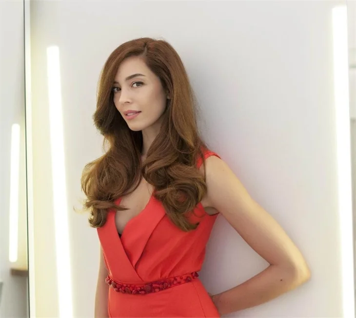 Azra Akın'ın BeStyle dergisi röportajı