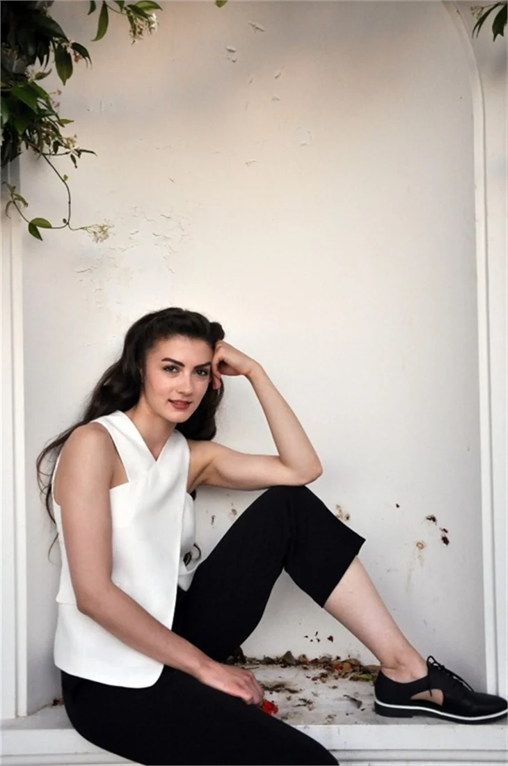 Burcu Özberk, Güneşin Kızları'nı anlattı!