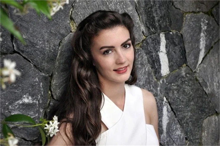 Burcu Özberk, Güneşin Kızları'nı anlattı!