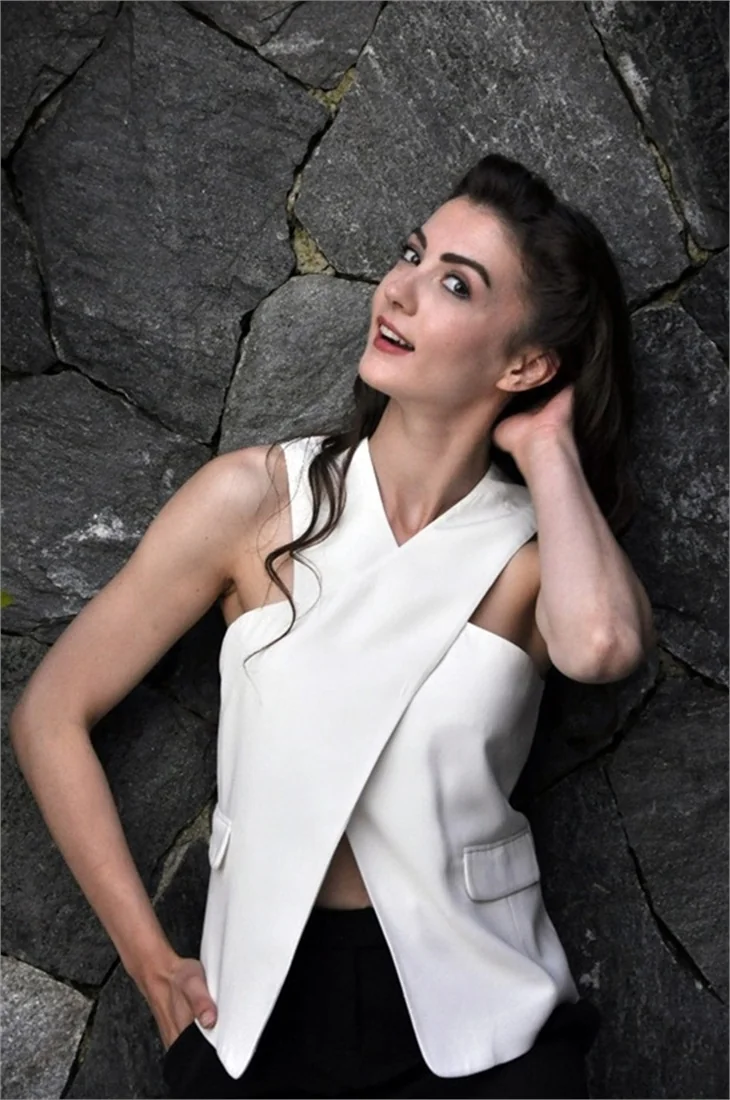 Burcu Özberk, Güneşin Kızları'nı anlattı!
